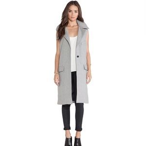 JOA sleeveless coat